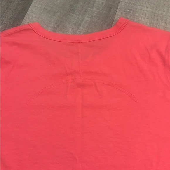 lululemon classic cotton tee - Picture 5 of 6